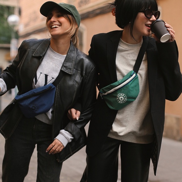 NWT Kipling Satchel with Pom Pom bag charm - Picture 11 of 11